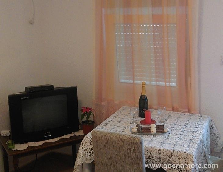 4.TV  Trpezarija